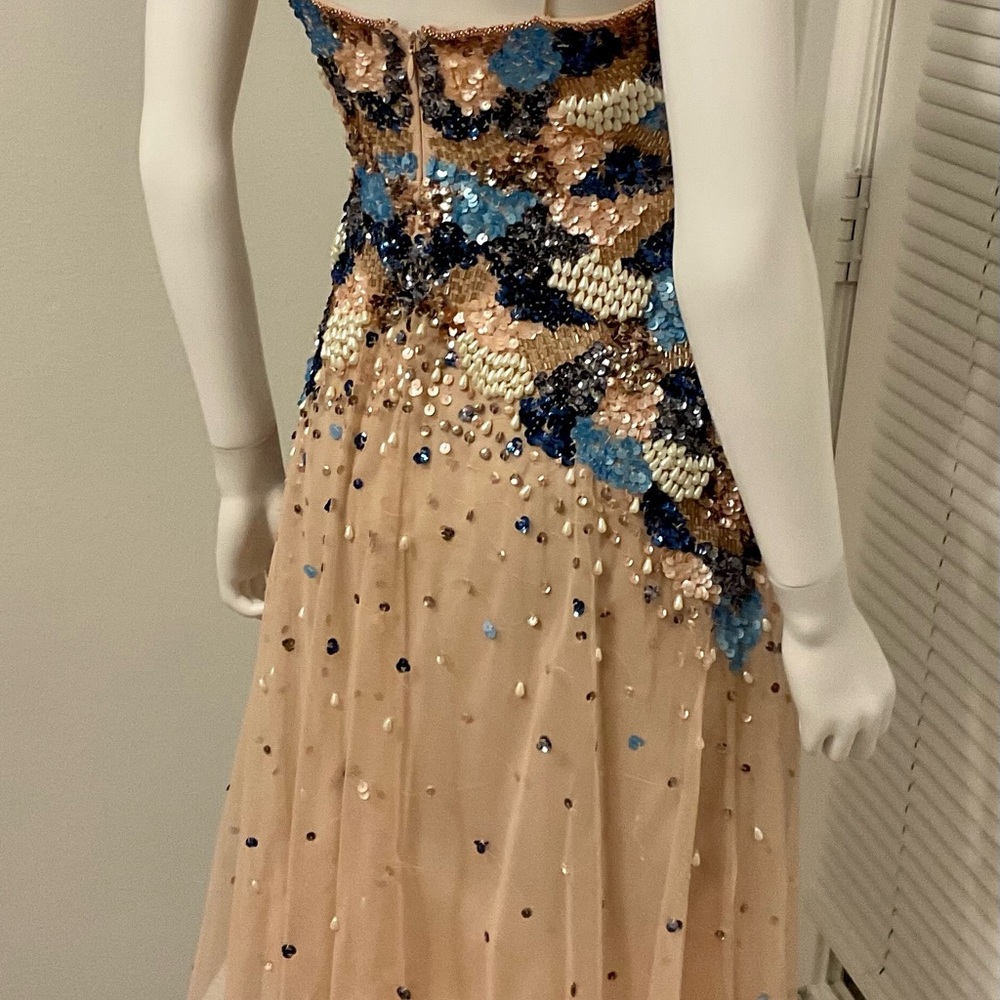 Aidan by Aidan Mattox SZ-0 Women's V-Neck Sequin Cocktail Dress. Retail $320 - Picture 6 of 13